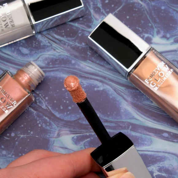 💫Face Need💫BNIB DIOR Forever 013 GOLD Glow Maximizer Liquid Highlighter!$47R! - Picture 10 of 15